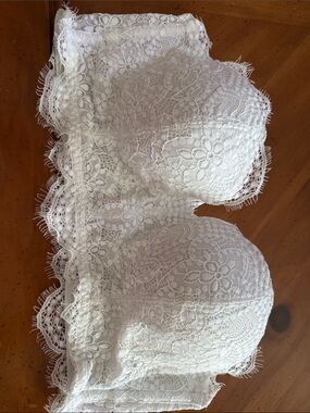 PINK Victoria's Secret White Lace Strapless Bra